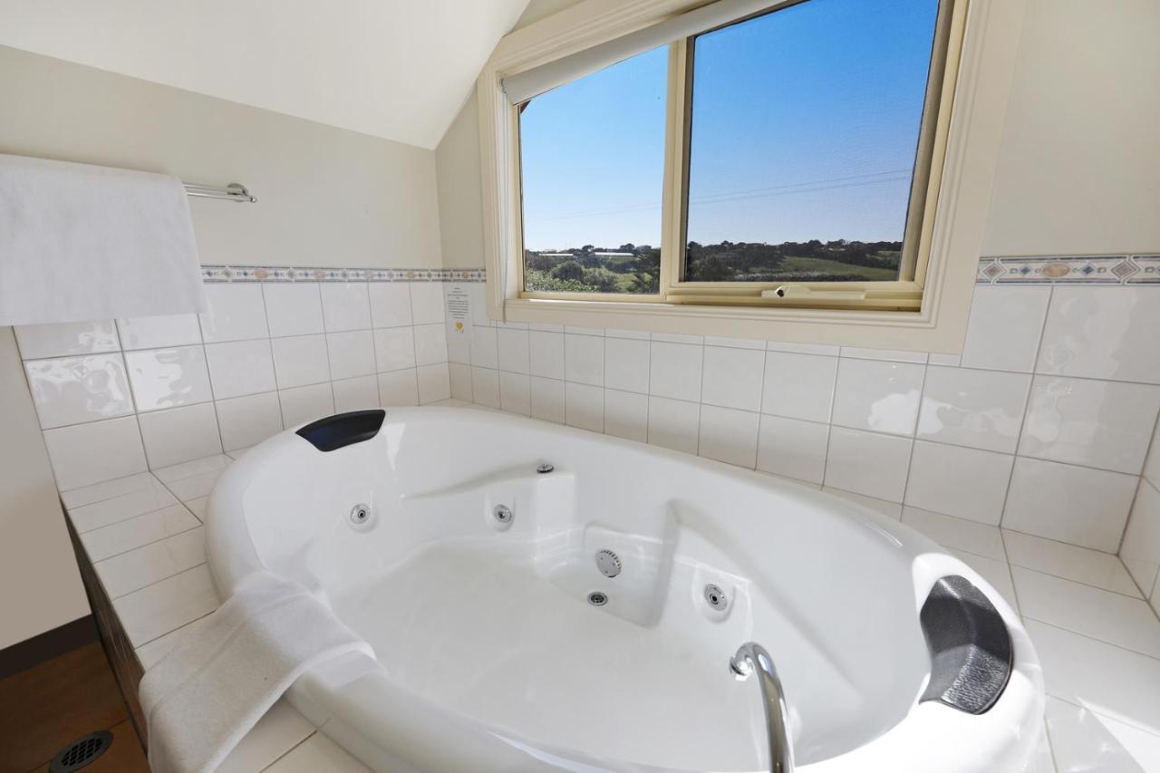 Logans Beach Apartments - The Loft Warrnambool Bagian luar foto