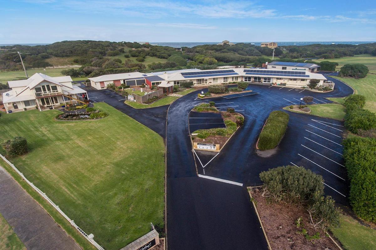 Logans Beach Apartments - The Loft Warrnambool Bagian luar foto